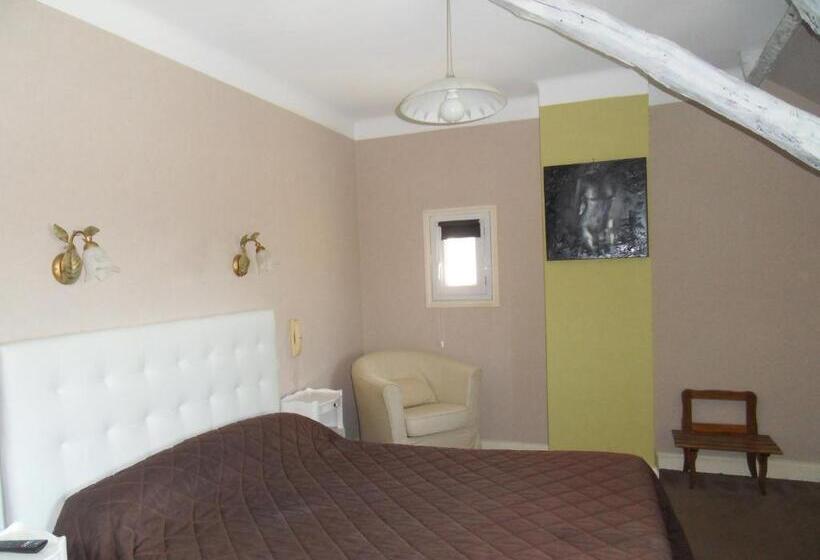 בית מלון כפרי Hôtel Du Puy D Alon