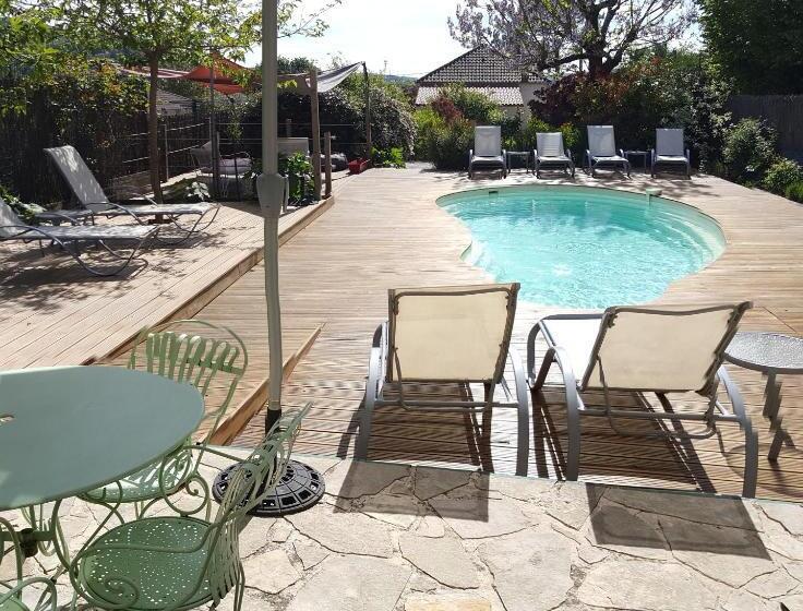 בית מלון כפרי Hôtel Du Puy D Alon