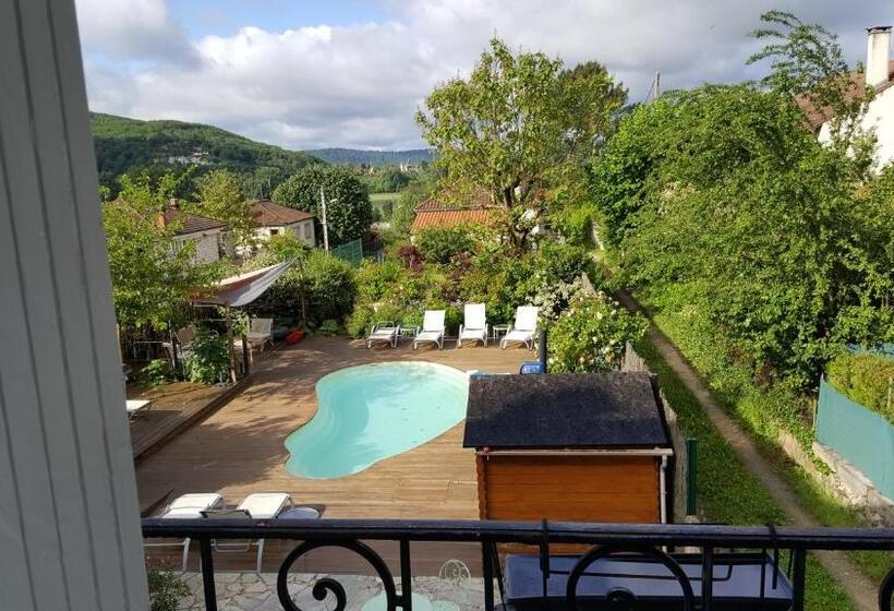 בית מלון כפרי Hôtel Du Puy D Alon