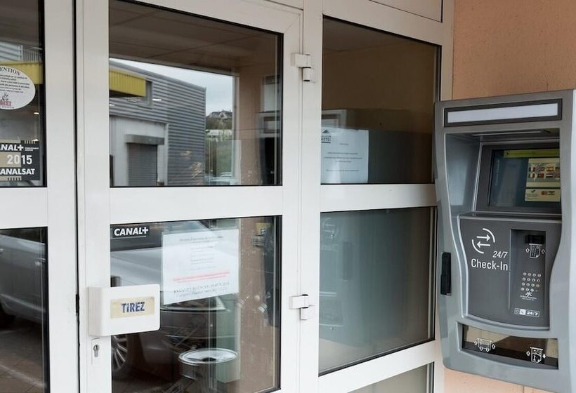 ホテル Hôtel First Rodez