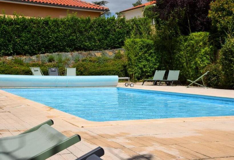 호텔 Ibis Budget Millau Viaduc