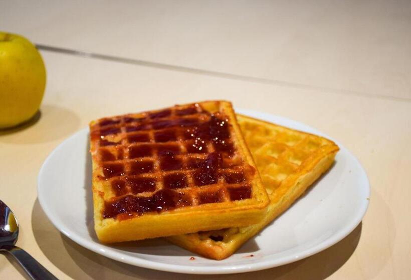 호텔 Ibis Budget Millau Viaduc