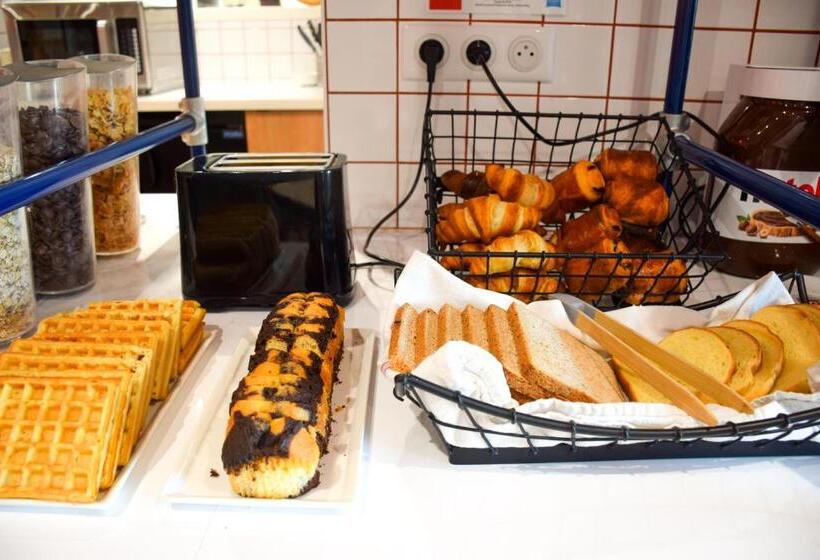 호텔 Ibis Budget Millau Viaduc