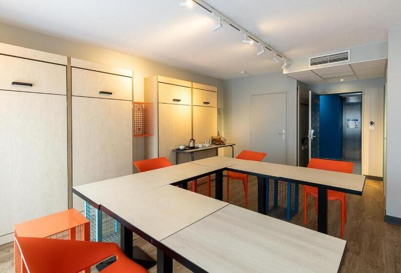 호텔 Ibis Budget Millau Viaduc