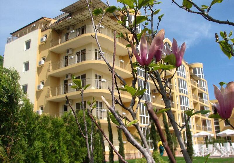 Отель Joya Park