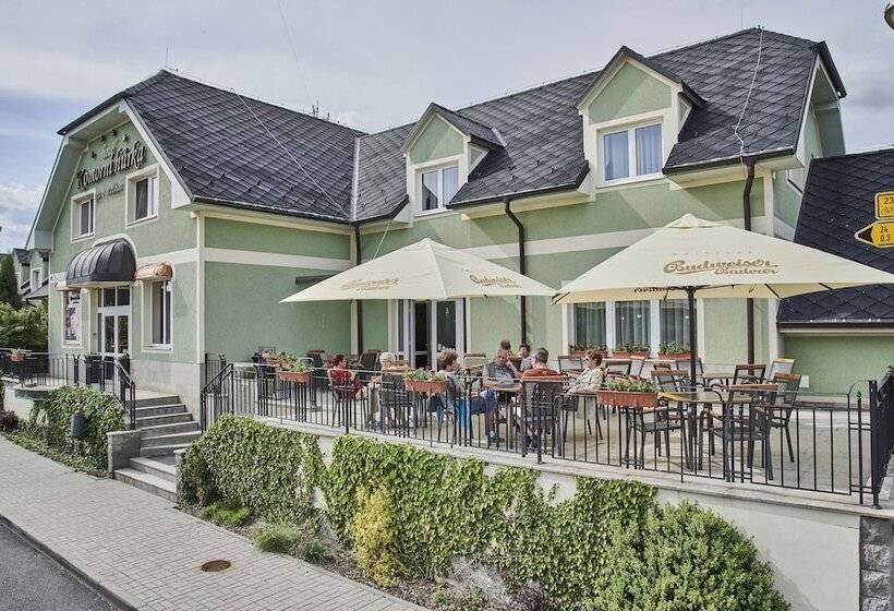 호텔 Komorni Hurka