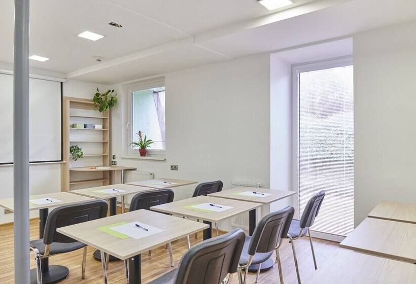 호텔 Komorni Hurka