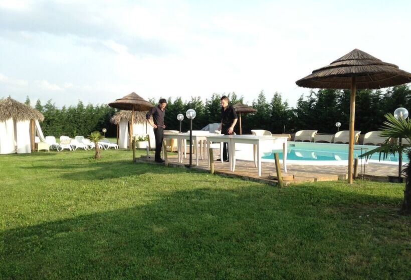 בית מלון כפרי La Tortiola Country