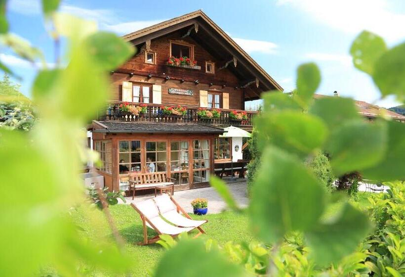 Отель Garni Landhaus Traunbachhäusl