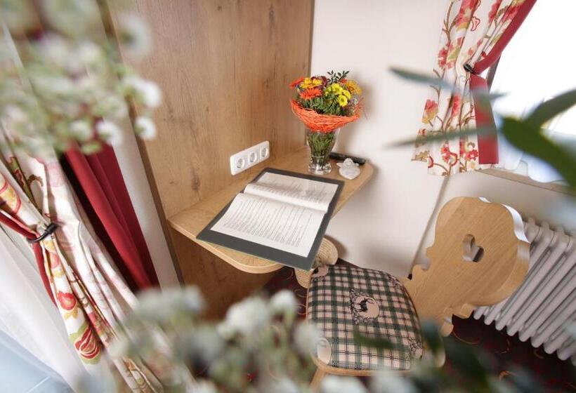 Отель Garni Landhaus Traunbachhäusl