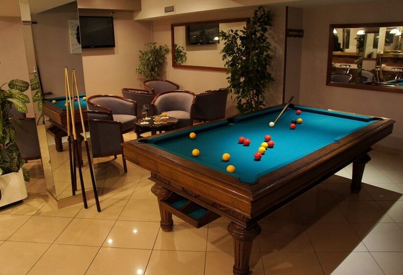 فندق Le Grand Monarque