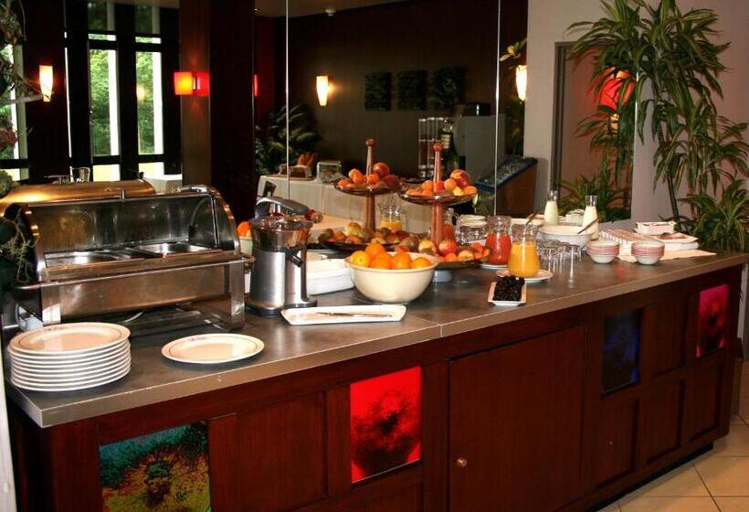 בית מלון כפרי Le Grand Monarque