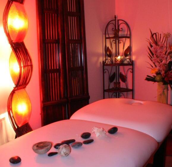 בית מלון כפרי Le Grand Monarque