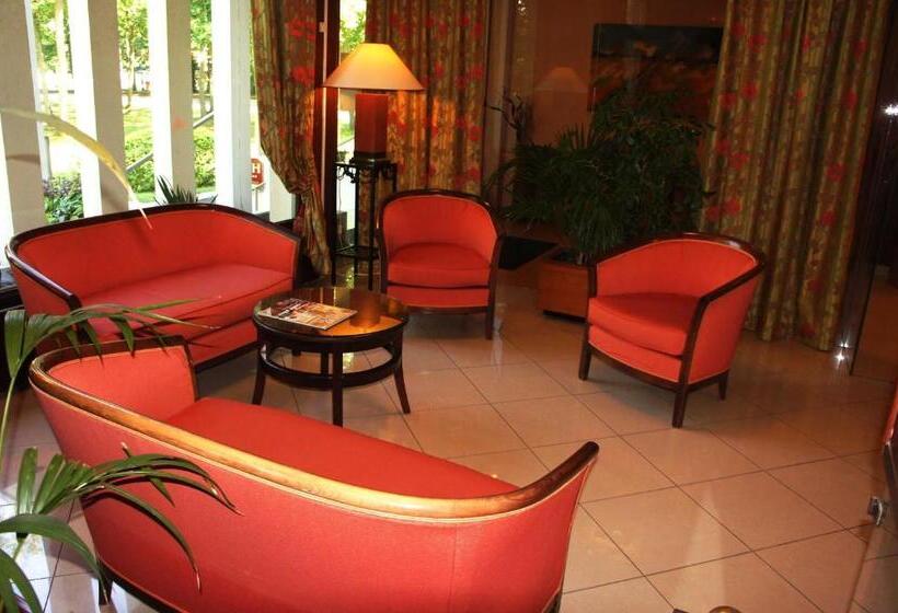 בית מלון כפרי Le Grand Monarque