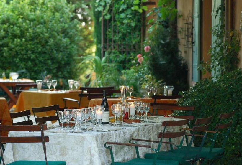 호텔 Hôtel Le Mas Des Grès & Restaurant Sous Les Platanes