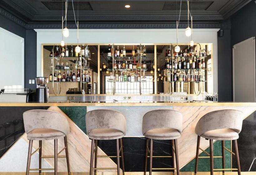 فندق Le Palace De Menthon