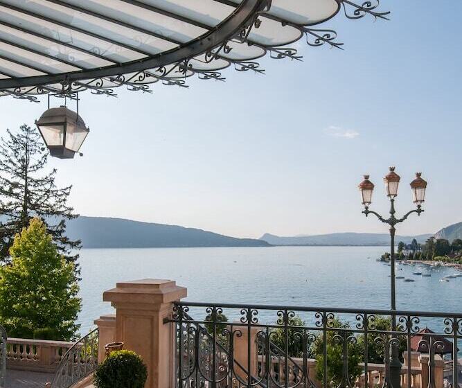 فندق Le Palace De Menthon