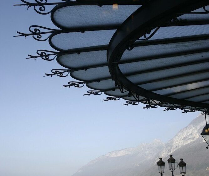 فندق Le Palace De Menthon
