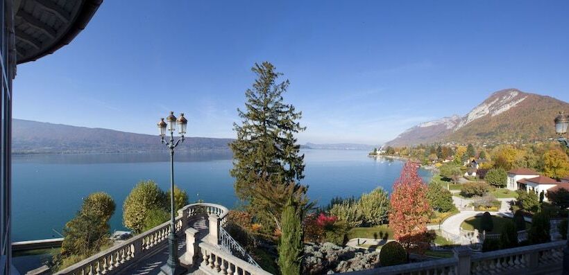 فندق Le Palace De Menthon