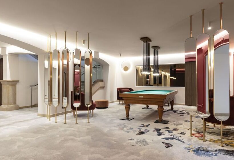 فندق Le Palace De Menthon