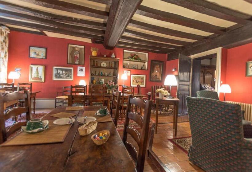 Отель Hôtellerie De Charme Le Relais Cicero Hôtel Jardin Calme Verdure Centre