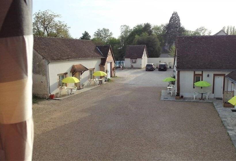 בית מלון כפרי Logis Hôtel Du Cygne