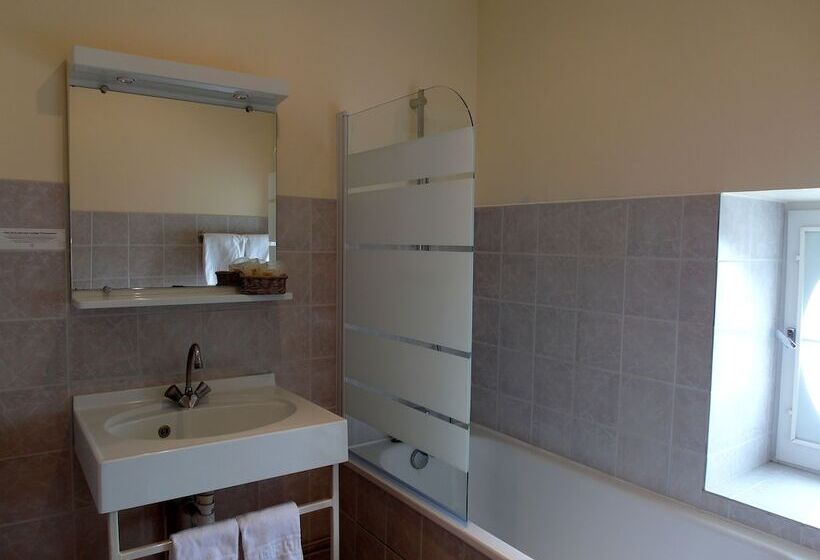 בית מלון כפרי Logis Hôtel Du Cygne