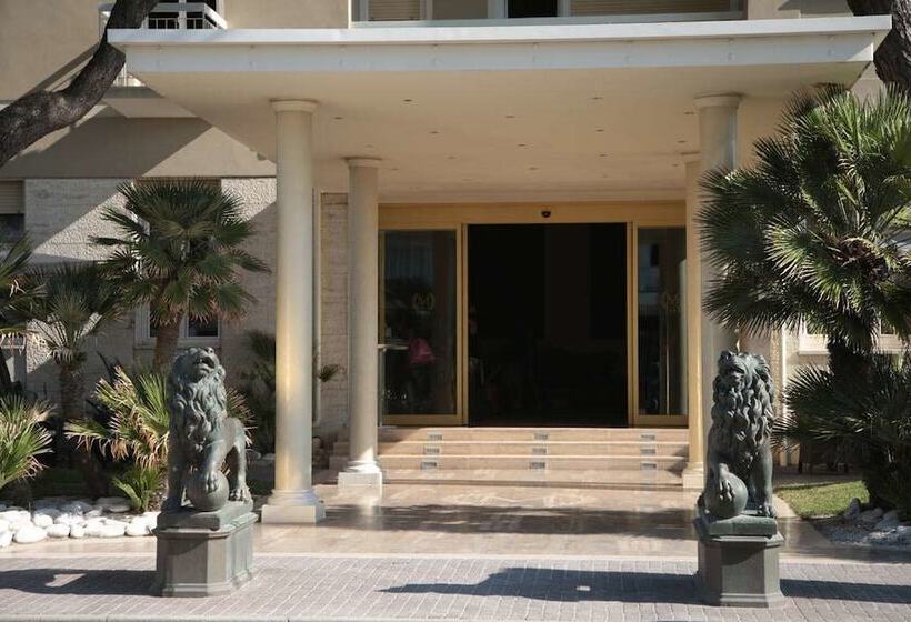 فندق Miami Beach