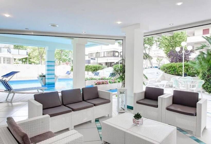 Отель Michelangelo Cesenatico