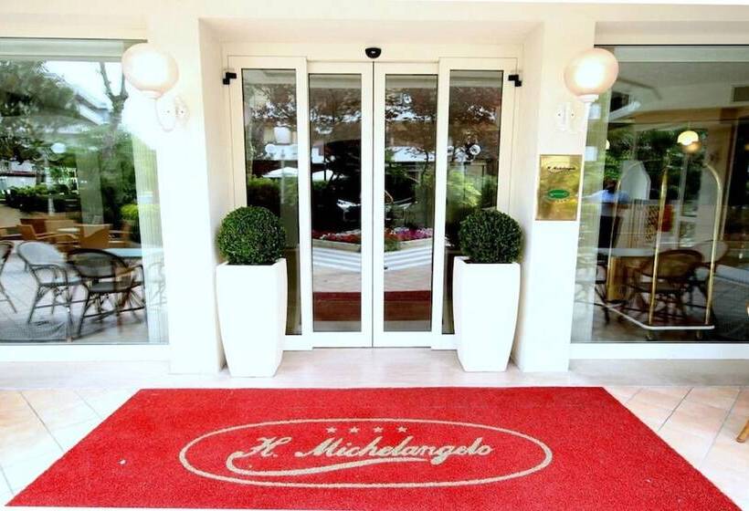 Отель Michelangelo Cesenatico