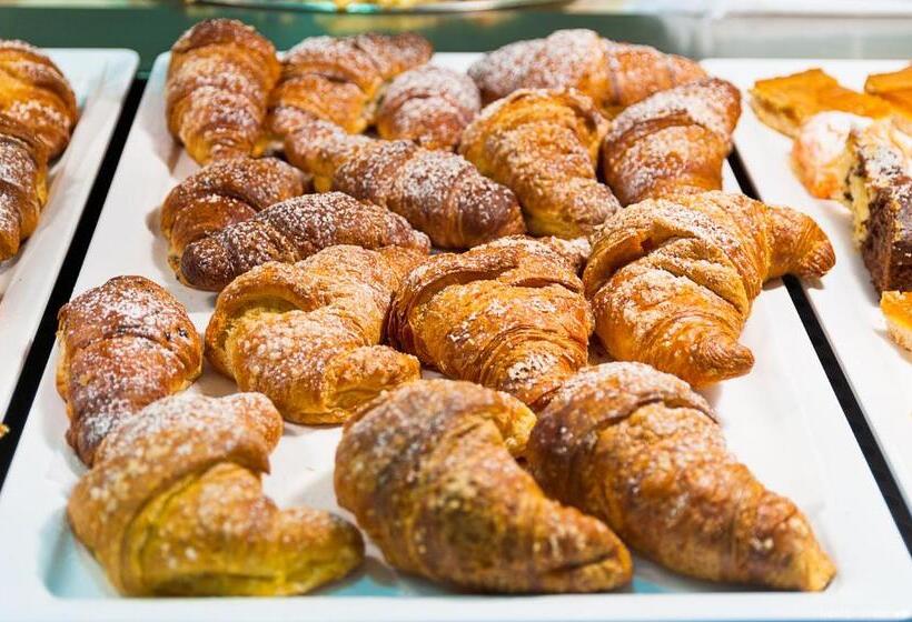 בית מלון כפרי Montecarlo