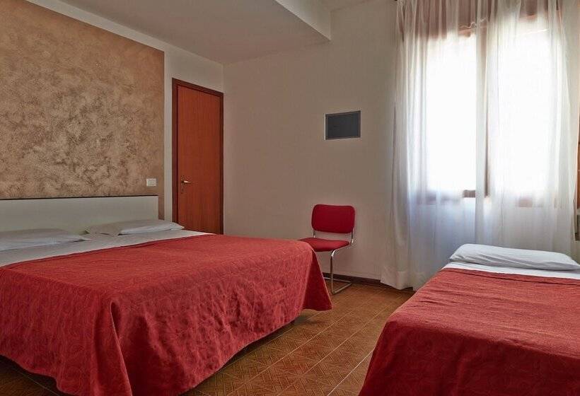 Отель Nazionale