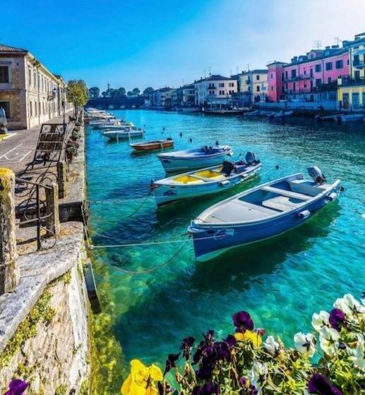 Отель Nuova Barcaccia