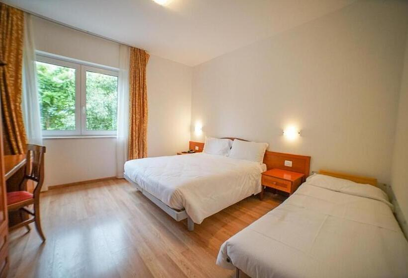 호텔 Nuova Barcaccia