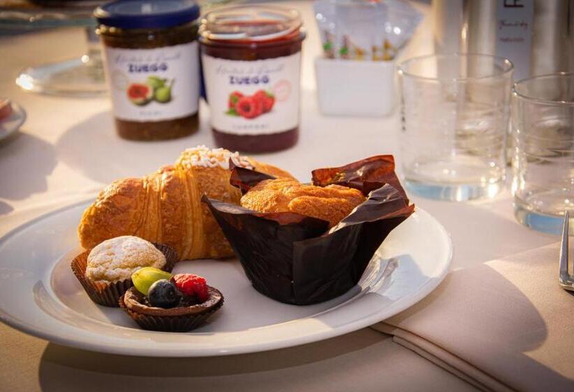 호텔 Nuova Barcaccia