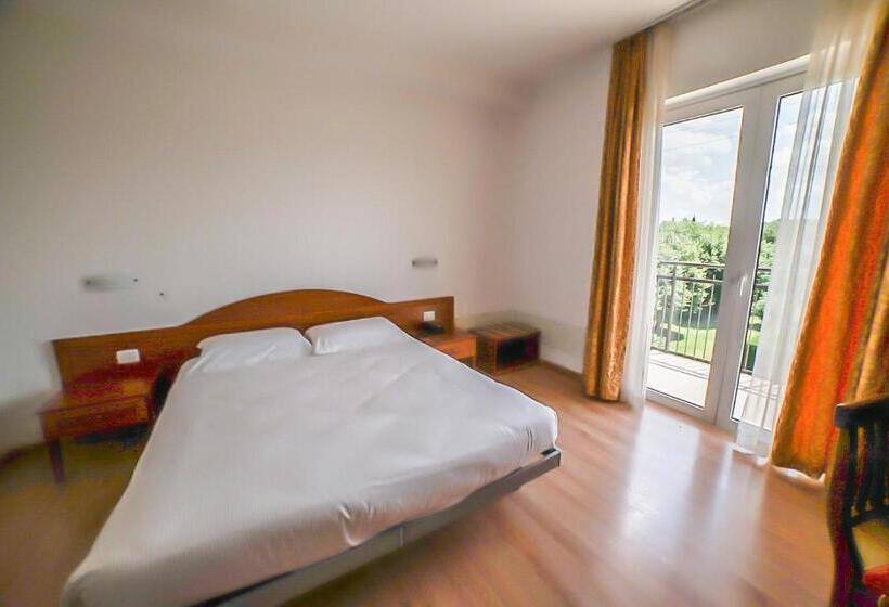 호텔 Nuova Barcaccia