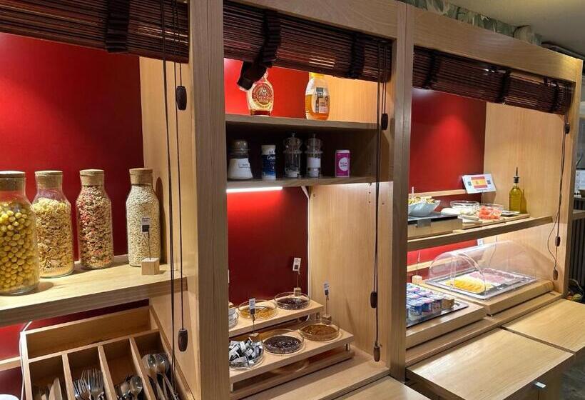 Ostal Pau Universite   Sure Hotel Collection By Best Western