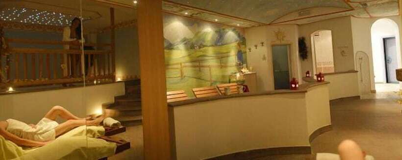 فندق Paganella Gourmet & Relax