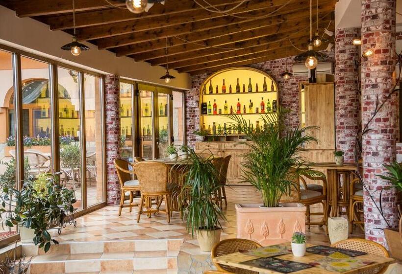 酒店 Platan Garden Rooms & Restaurant