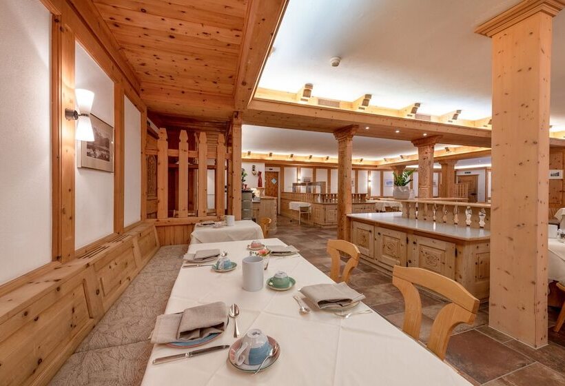 ホテル Post Sils Maria