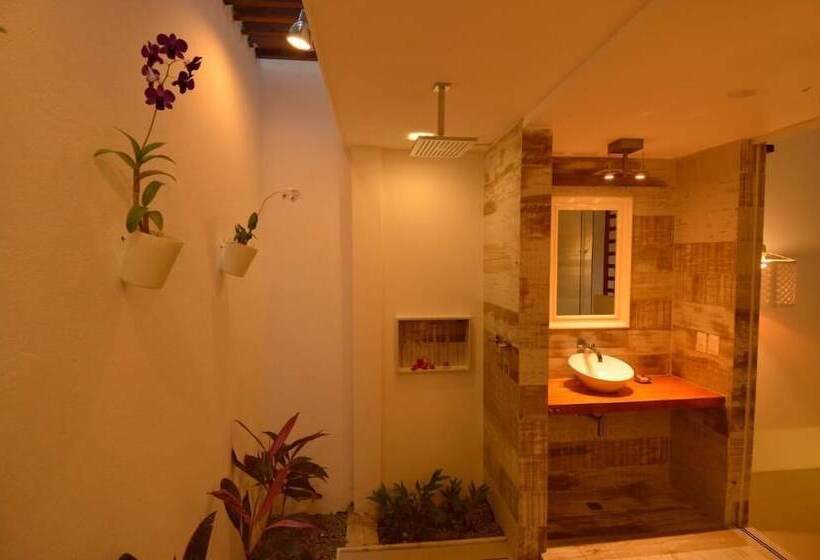 فندق Praiagogi Boutique Pousada