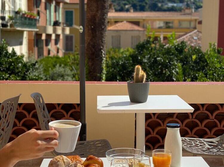 בית מלון כפרי Hôtel Le Provençal