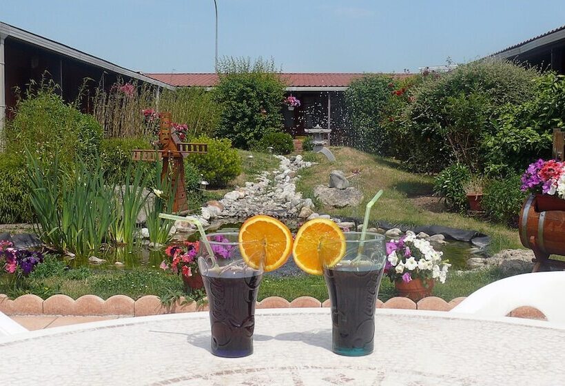 호텔 Restaurant Les Jardins D Epône