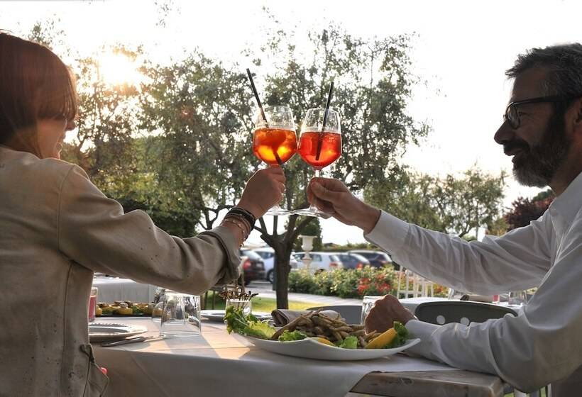 호텔 Ristorante Al Fiore