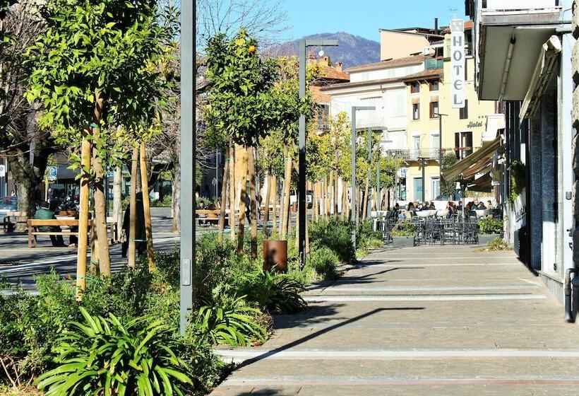 호텔 Ristorante Commercio