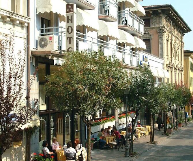 호텔 Ristorante Commercio