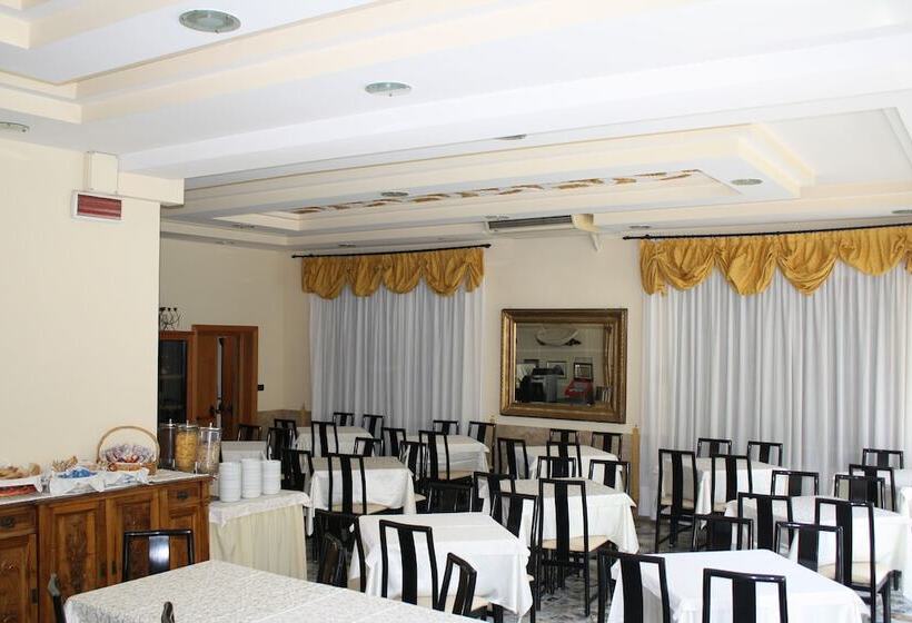 호텔 Ristorante Commercio