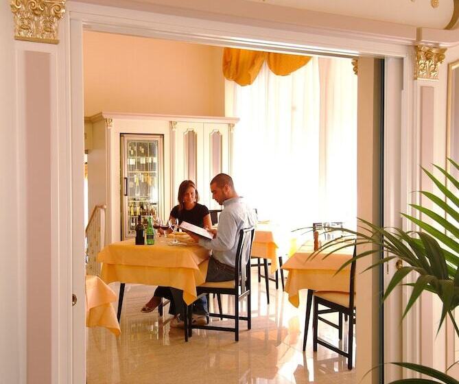 فندق Ristorante Commercio