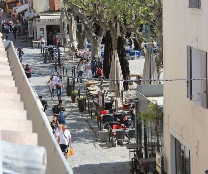 فندق Saint Louis