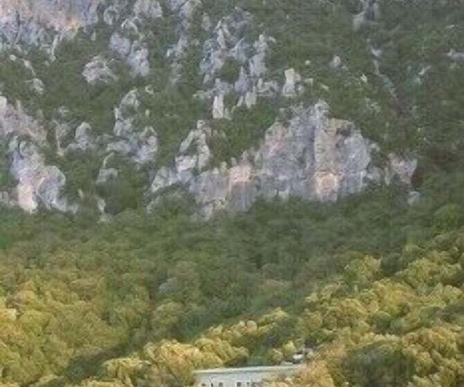 בית מלון כפרי S'enis Monte Maccione